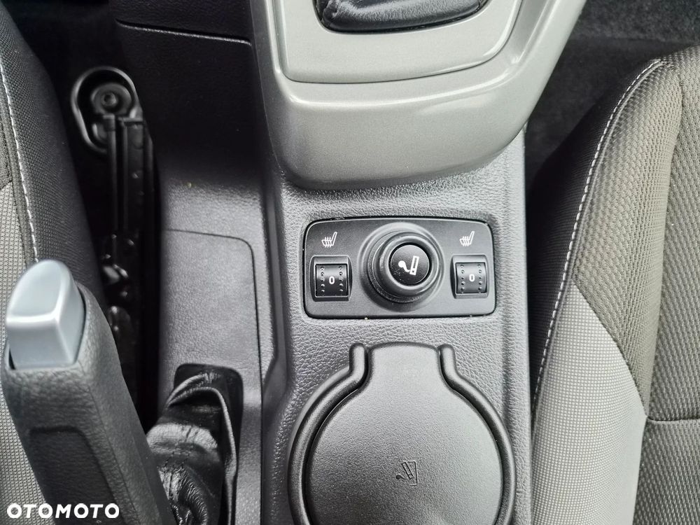 Ford Focus 1.6 TDCi DPF Start-Stopp-System SYNC Edition - 22