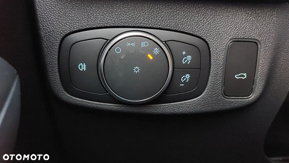 Ford Focus 1.0 EcoBoost mHEV Active X - 29