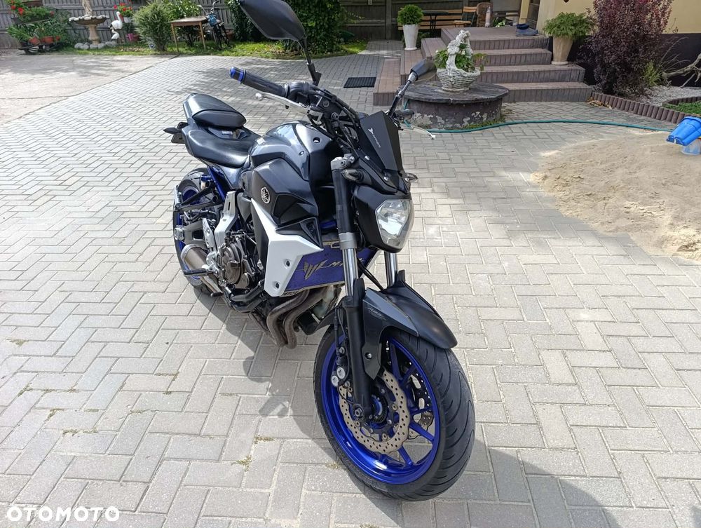 Yamaha MT - 8