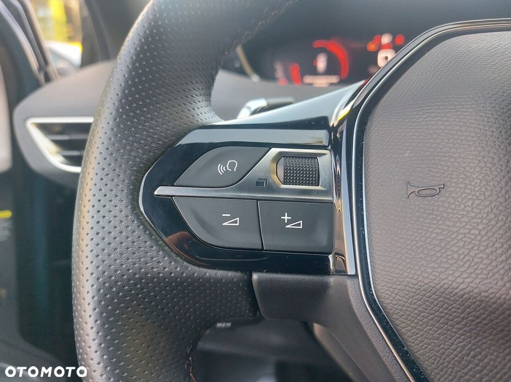 Peugeot 5008 1.5 BlueHDi GT S&S EAT8 - 17