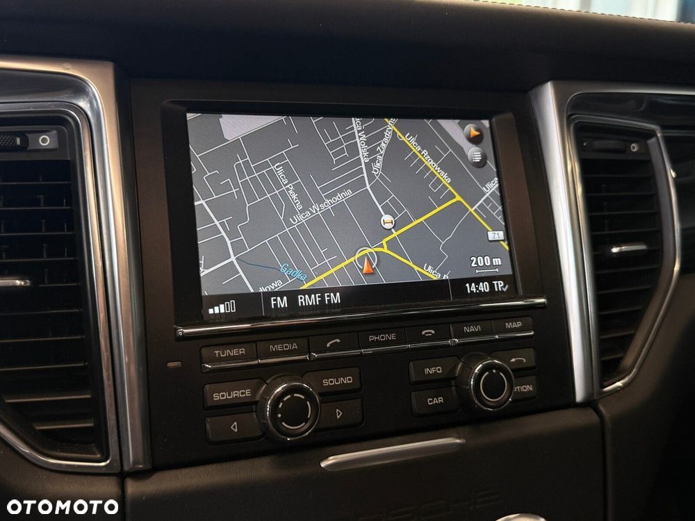 Porsche Macan - 26