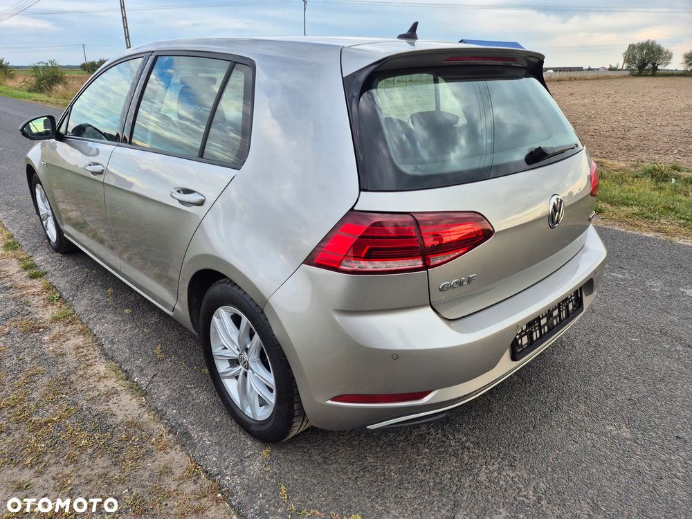 Volkswagen Golf 1.5 TSI BlueMotion ACT DSG Comfortline - 17