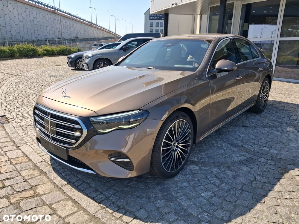 Mercedes-Benz Klasa E 300 de PHEV 4-Matic Avantgarde 9G-Tronic - 3