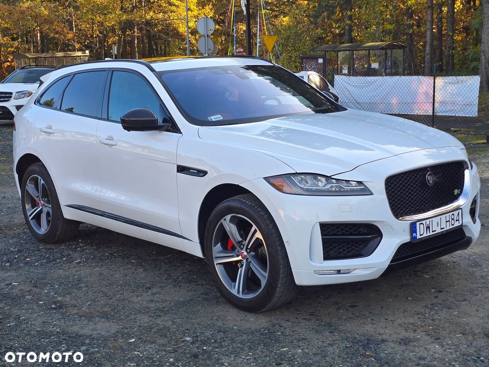 Jaguar F-Pace 20d AWD R-Sport - 5