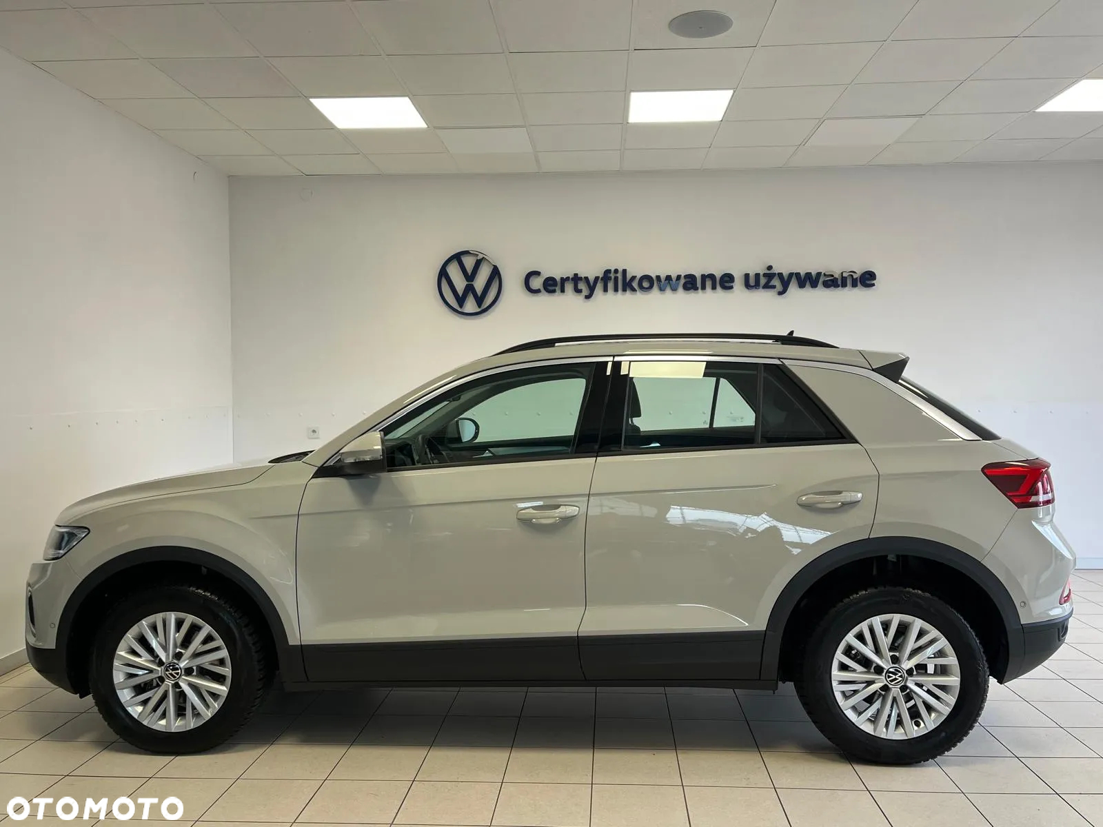 Volkswagen T-Roc 1.5 TSI Life DSG - 2