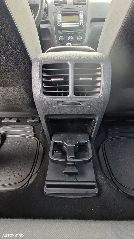 Volkswagen Golf 1.6 Comfortline - 15