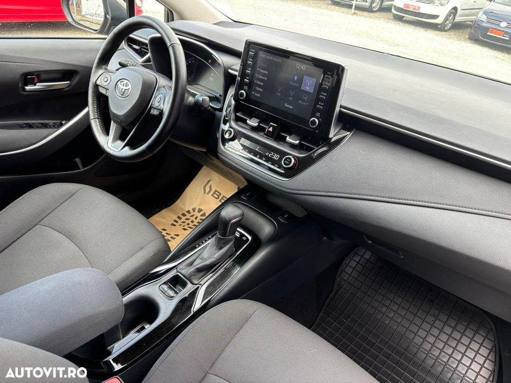 Toyota Corolla - 30