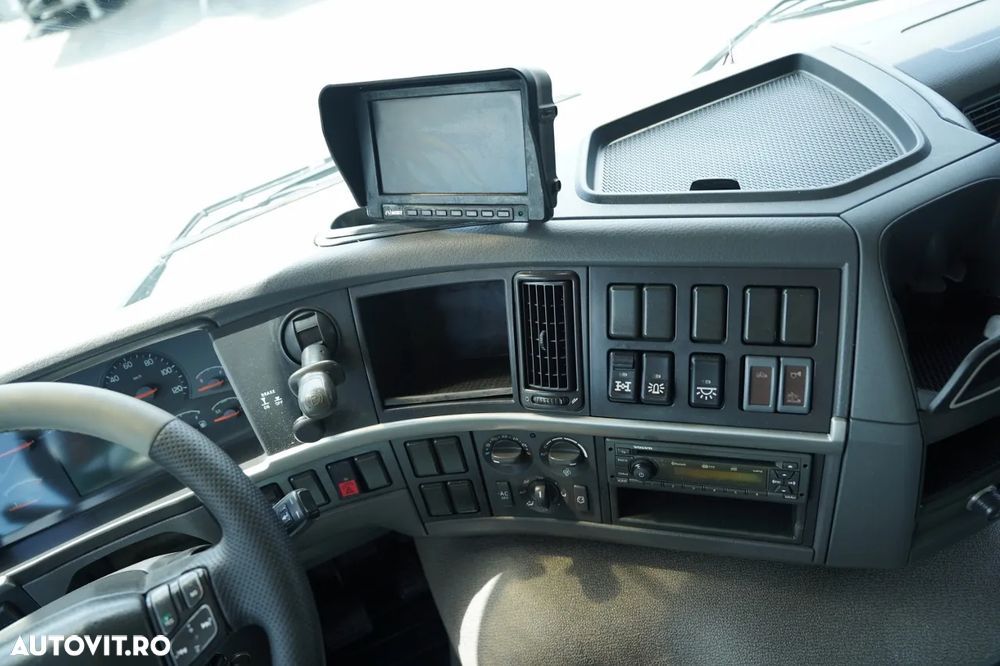 Volvo FMX 420 / 8x4 / BASCULATOR SPATE / CLAPETĂ HIDRAULICĂ / MANUALĂ / EURO 5 - 32