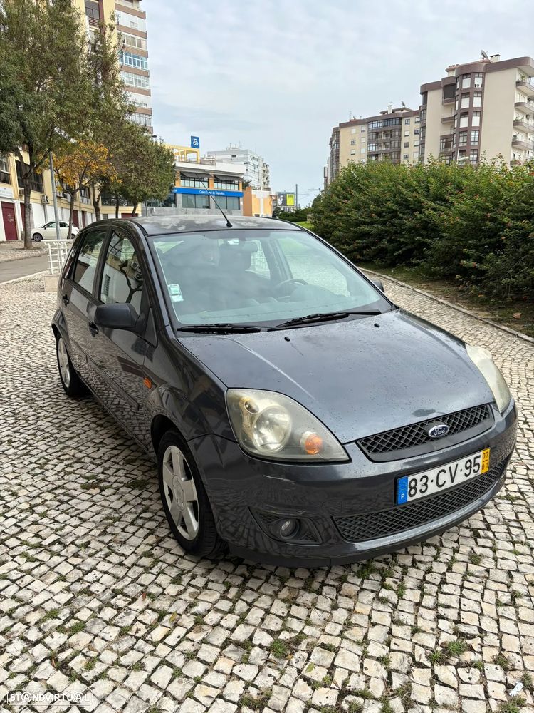 Ford Fiesta - 1