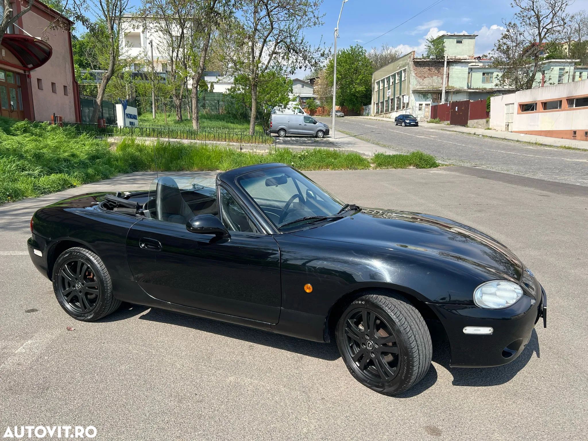 Mazda MX-5 1.6i - 1