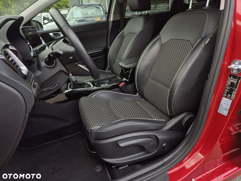 Kia Ceed - 17