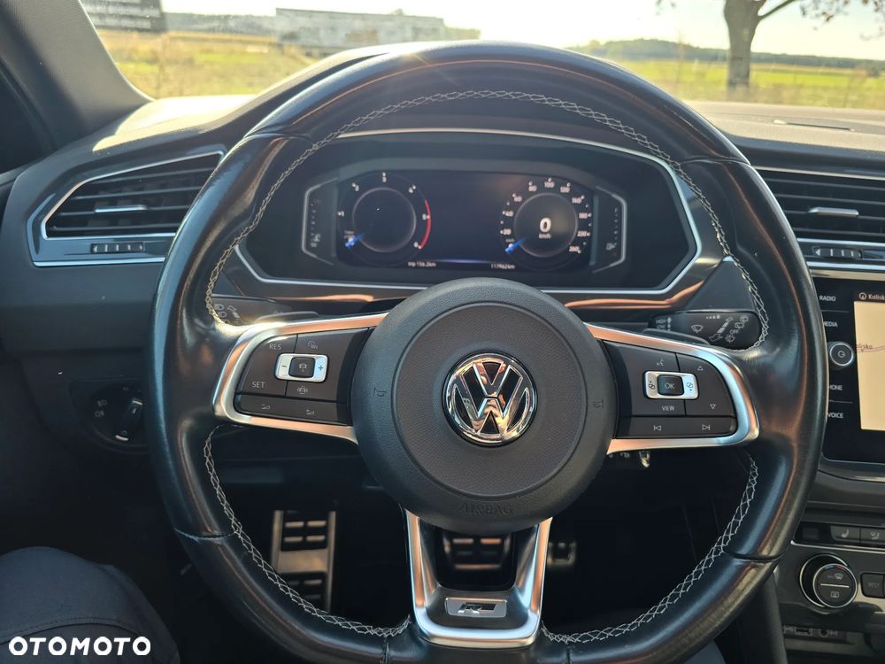 Volkswagen Tiguan - 26