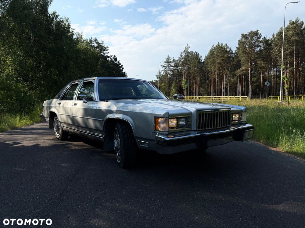 Mercury Marquis - 8