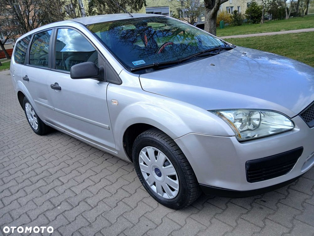 Ford Focus - 8