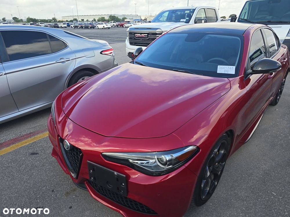 Alfa Romeo Giulia - 1