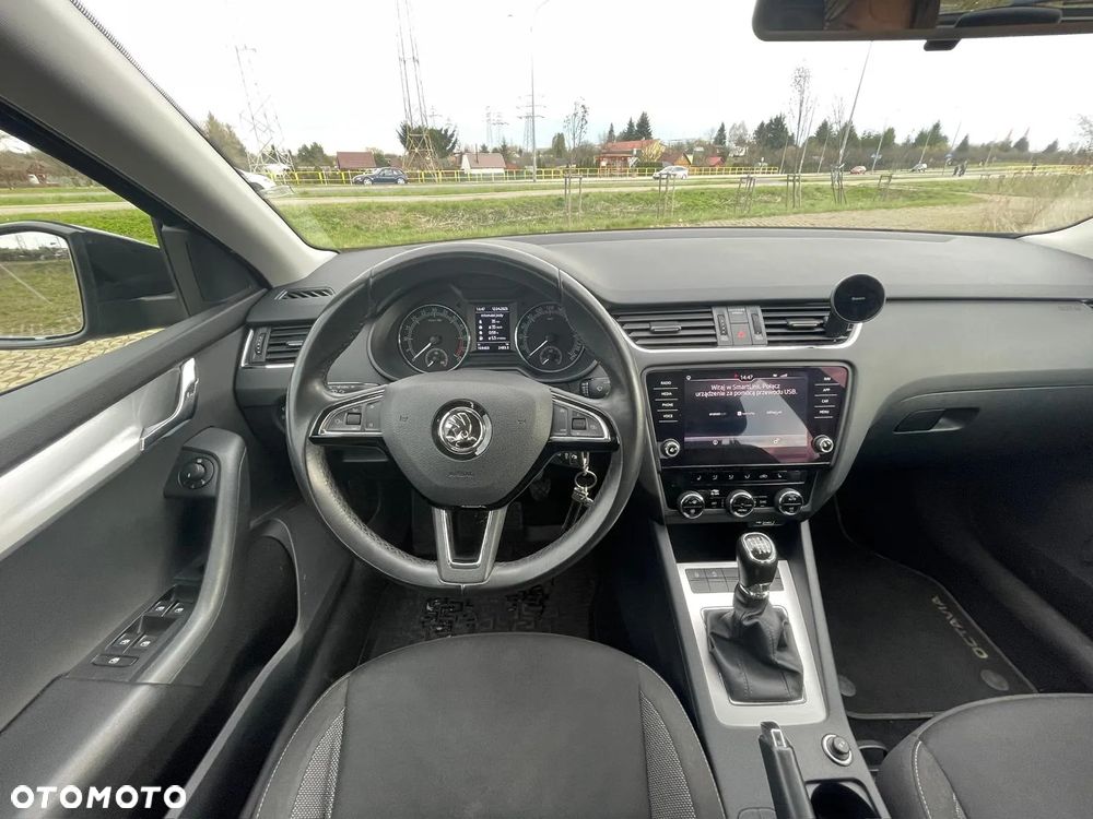 Skoda Octavia 2.0 TDI SCR Ambition - 6