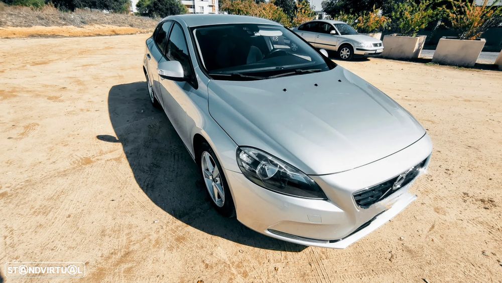 Volvo V40 D2 Kinetic - 2