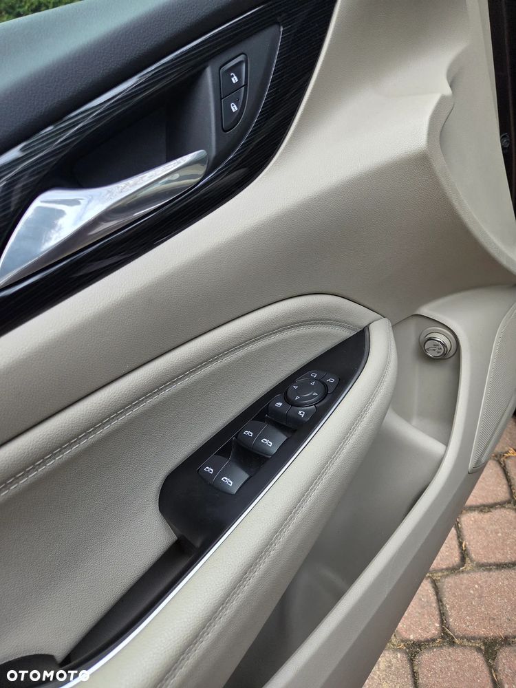 Opel Insignia 1.5 T Exclusive S&S - 4