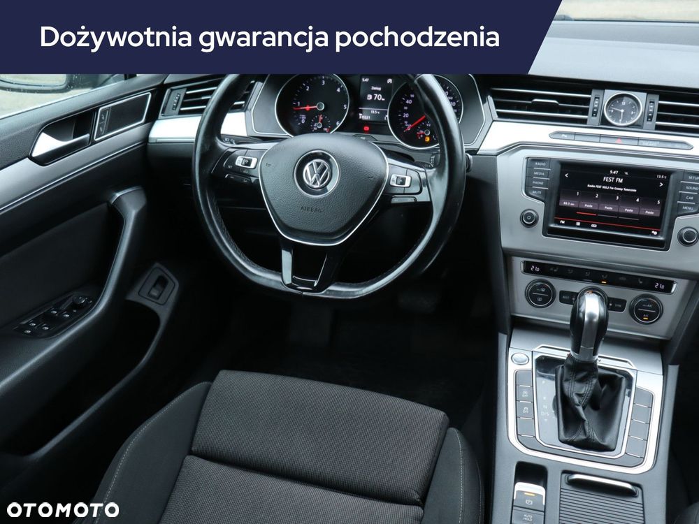 Volkswagen Passat Variant - 9