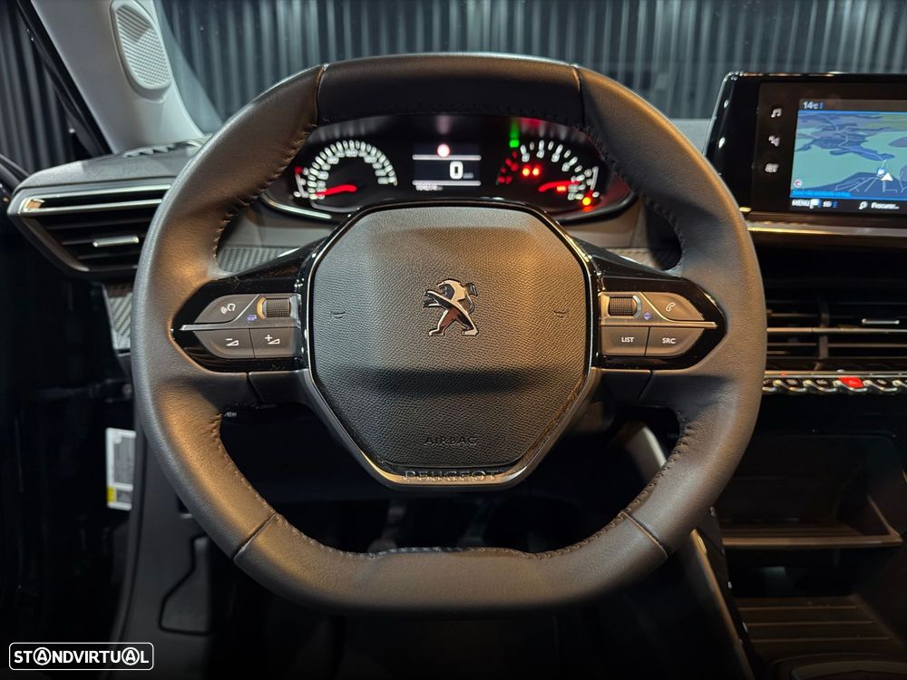 Peugeot 2008 1.2 PureTech Active Pack - 18