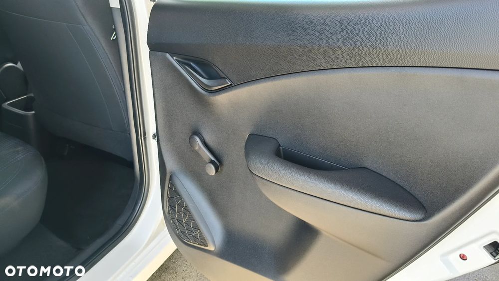 Hyundai ix20 1.6 Trend - 18