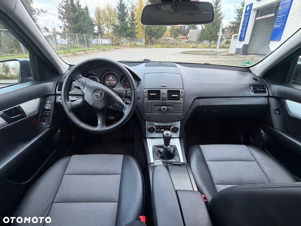 Mercedes-Benz Klasa C 200 Kompressor Elegance - 31