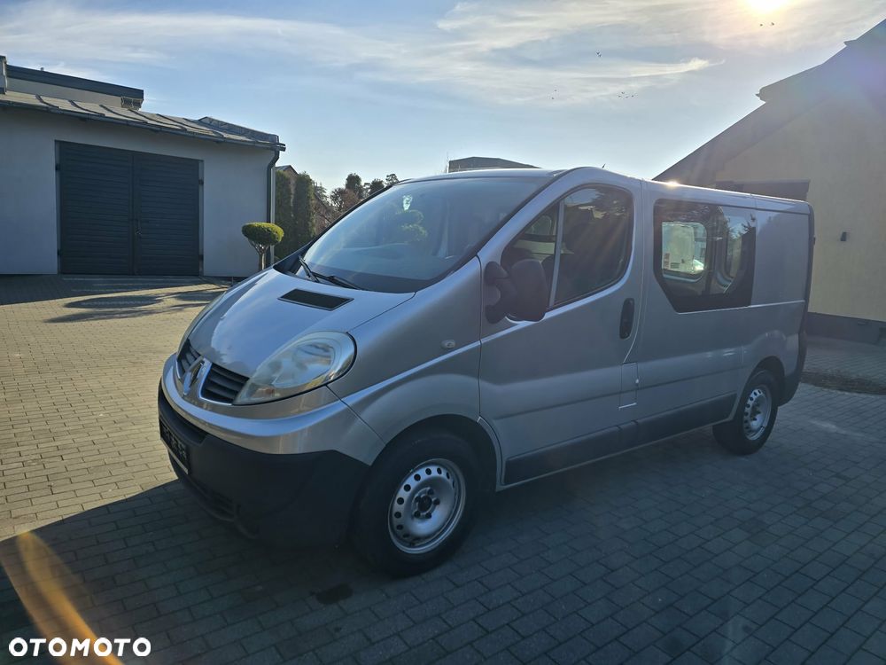 Renault Trafic - 1