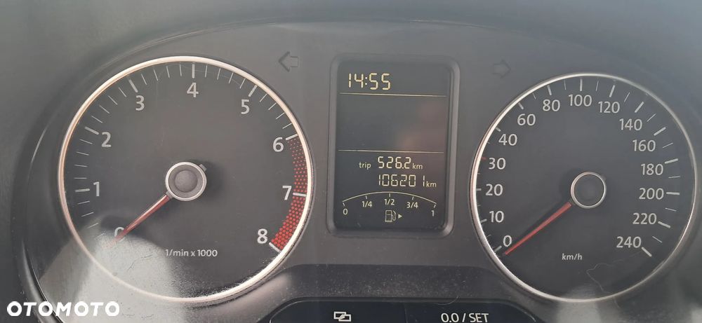 Volkswagen Polo 1.4 DSG Team - 12