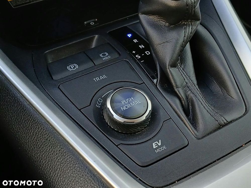 Toyota RAV4 2.5 Hybrid Executive 4x4 - 32