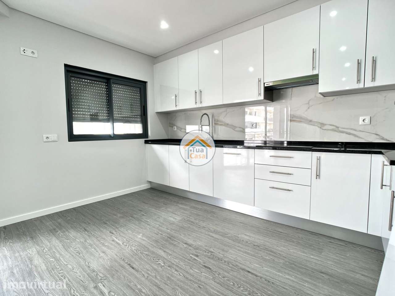 Apartamento T3 com Piscina e Parque Arborizado - Projeto