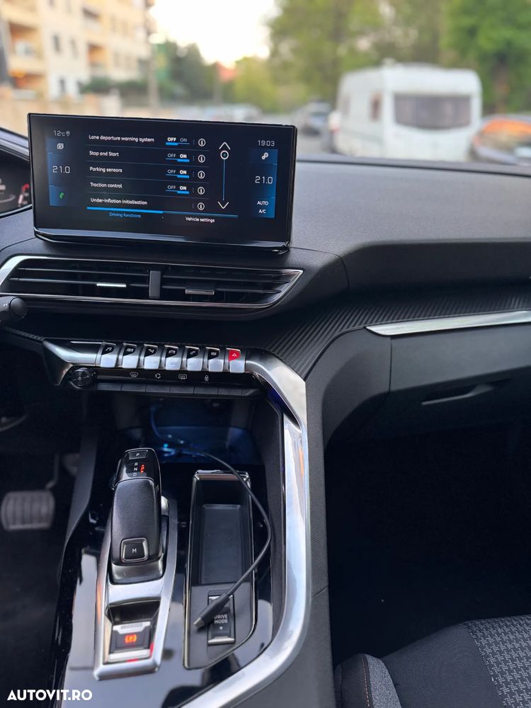 Peugeot 3008 1.5 BlueHDI S&S EAT8 Active - 16