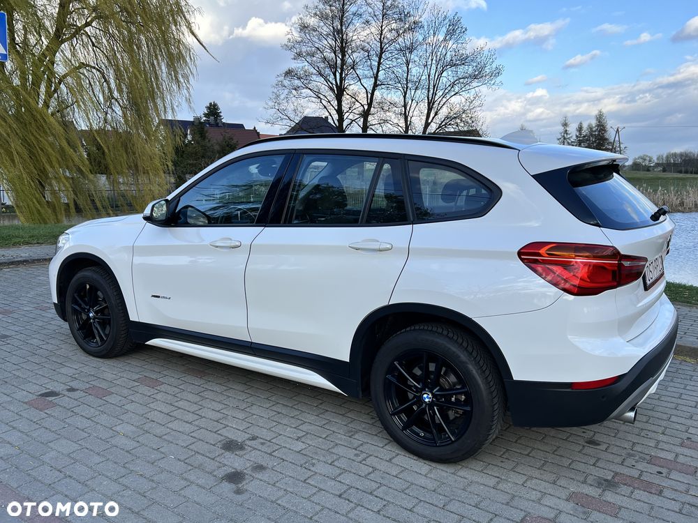 BMW X1 xDrive25d Sport Line - 5