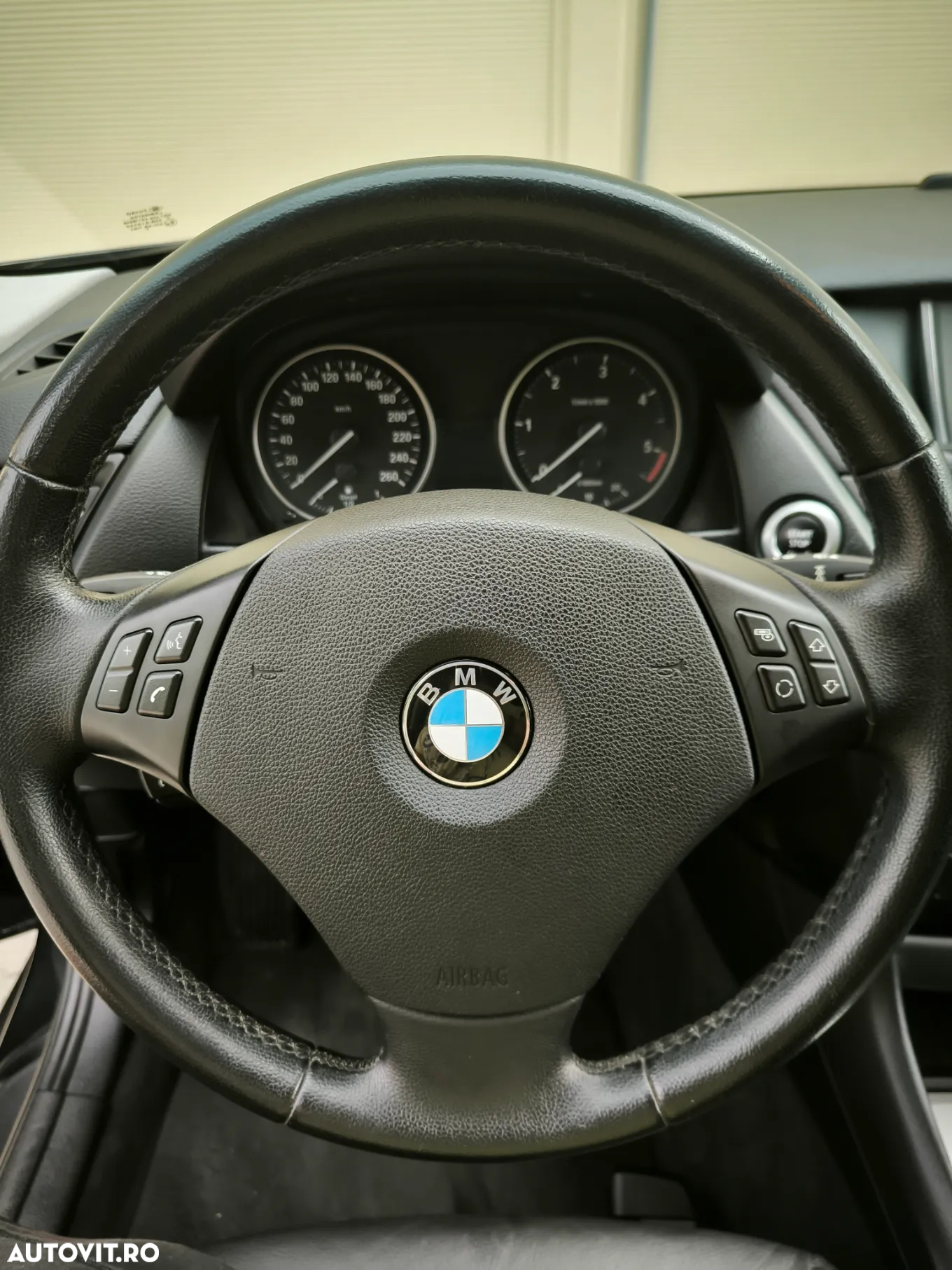 BMW X1 sDrive18d - 13