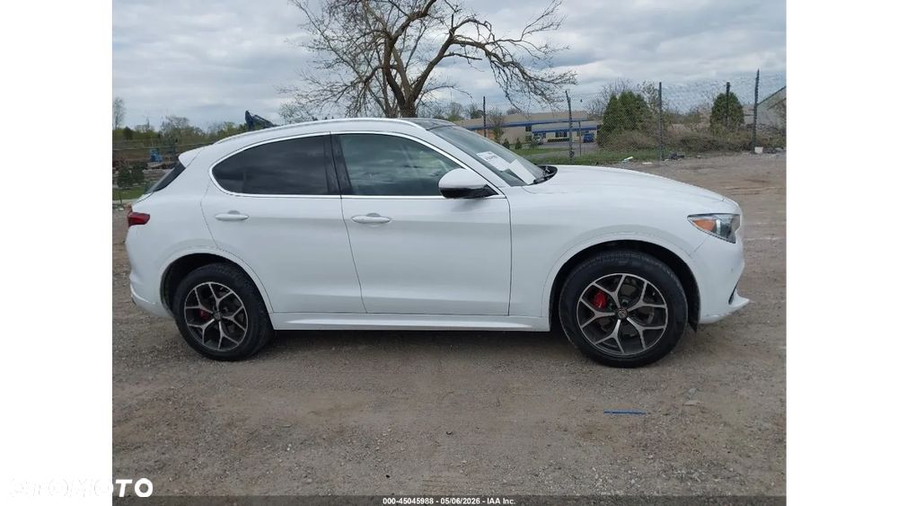 Alfa Romeo Stelvio - 5