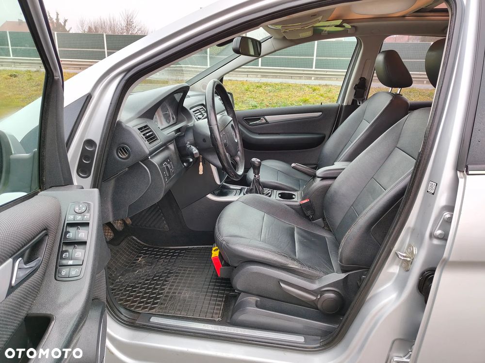 Mercedes-Benz Klasa B 180 CDI Special Edition - 9