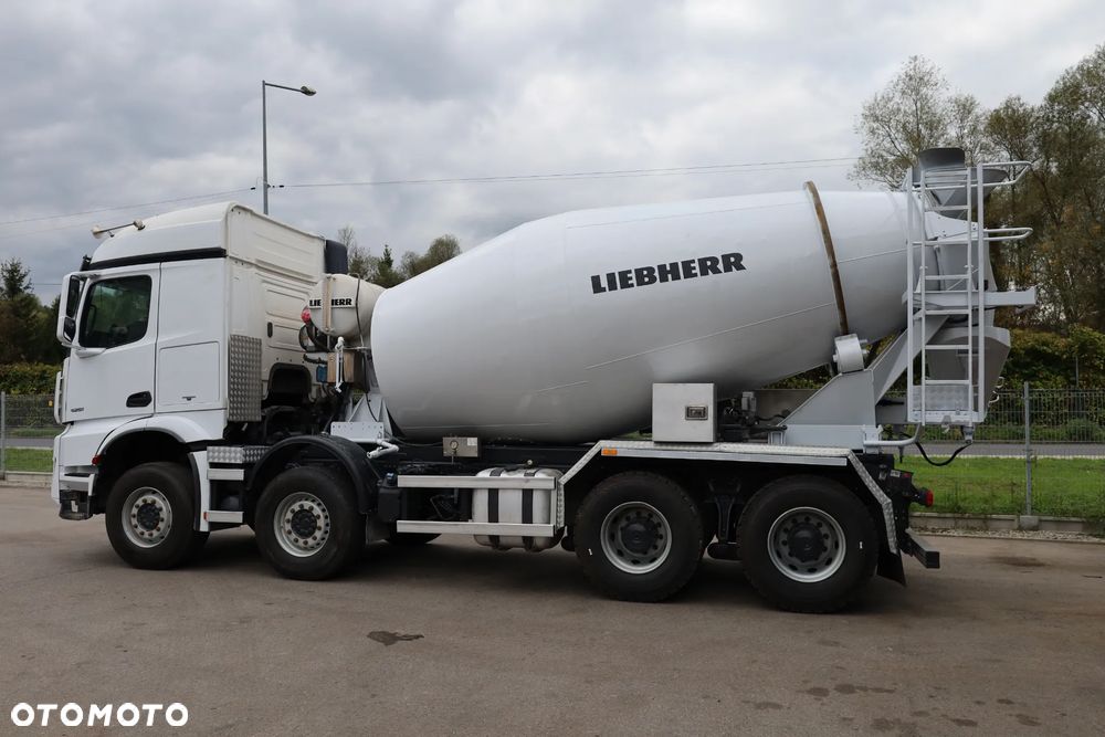 Mercedes-Benz Arocs 3251 - 1