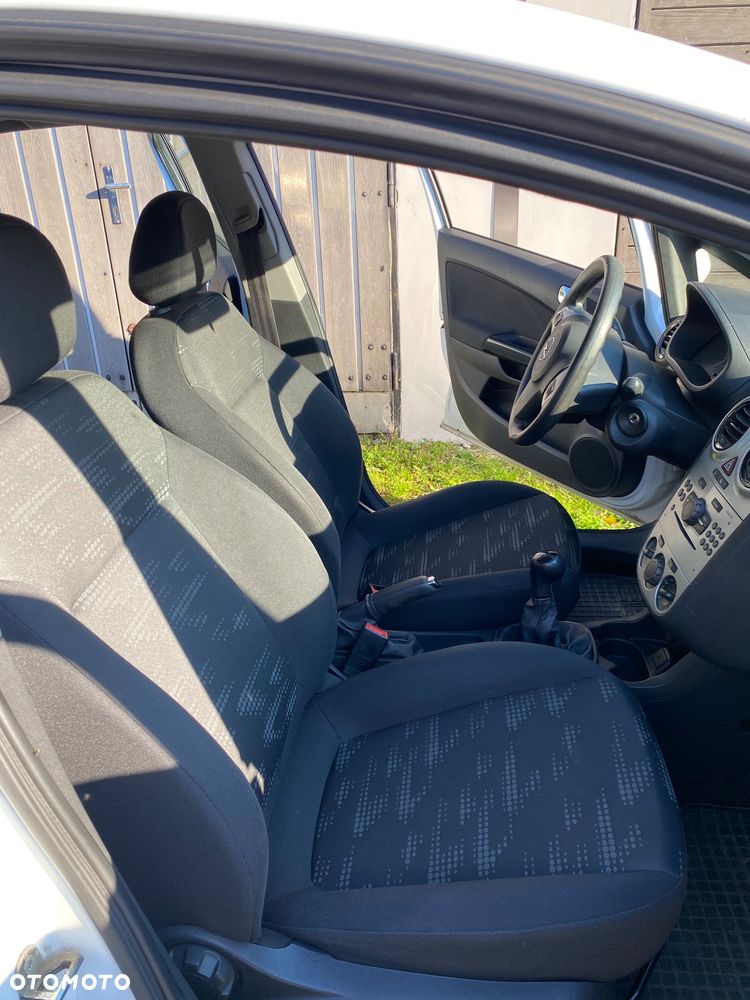 Opel Corsa - 12