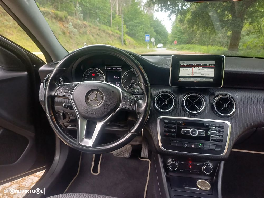 Mercedes-Benz A 180 - 11
