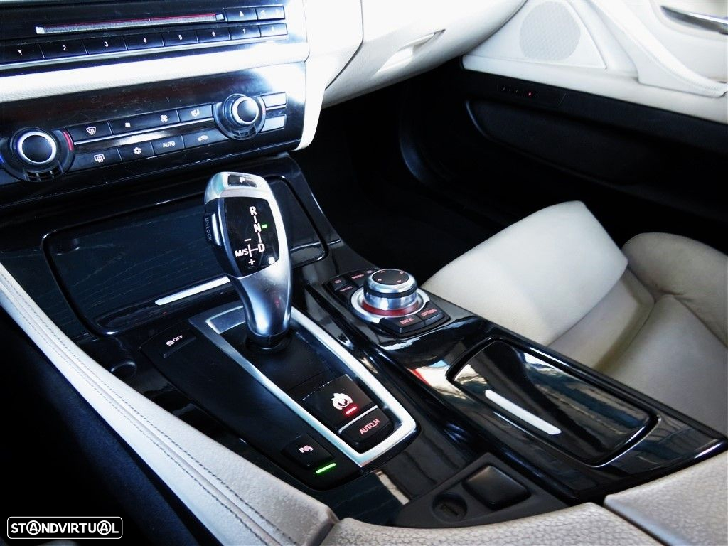 BMW 520 d Line Luxury Auto - 12