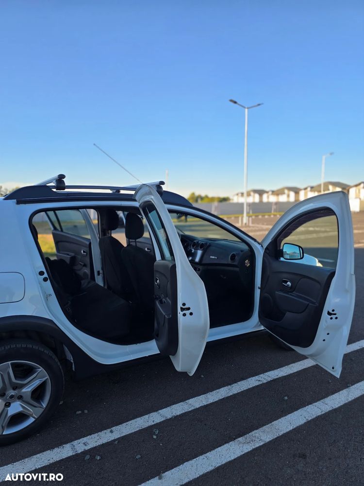 Dacia Sandero Stepway TCe 90 MT6 Essential - 11