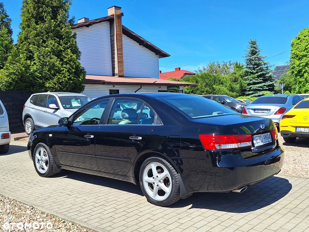 Hyundai Sonata - 15