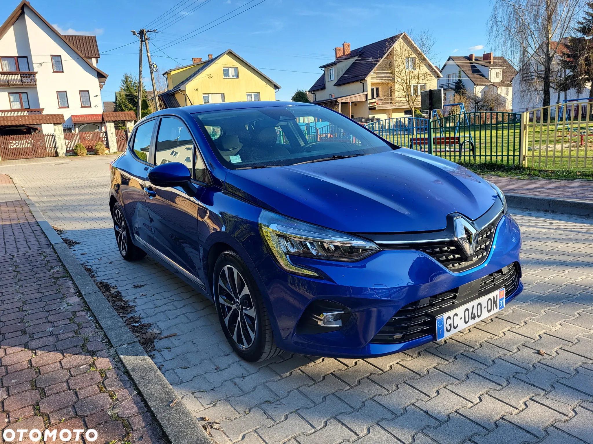 Renault Clio BLUE dCi 100 INTENS - 10