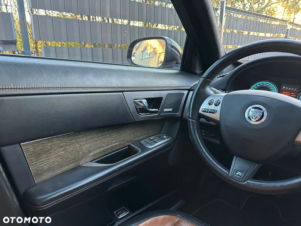 Jaguar XF XFR 5.0 V8 Kompressor - 39