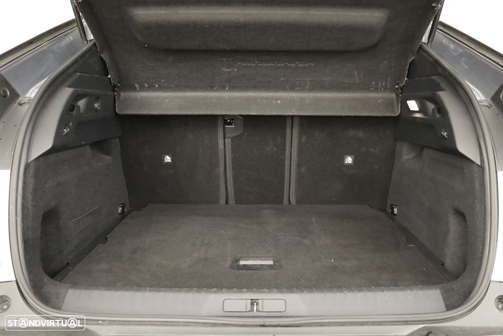 Peugeot 3008 1.2 Hybrid Allure e-DCS6 - 23