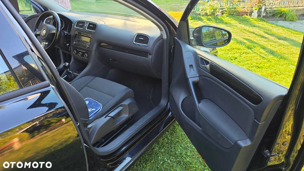 Volkswagen Golf - 11