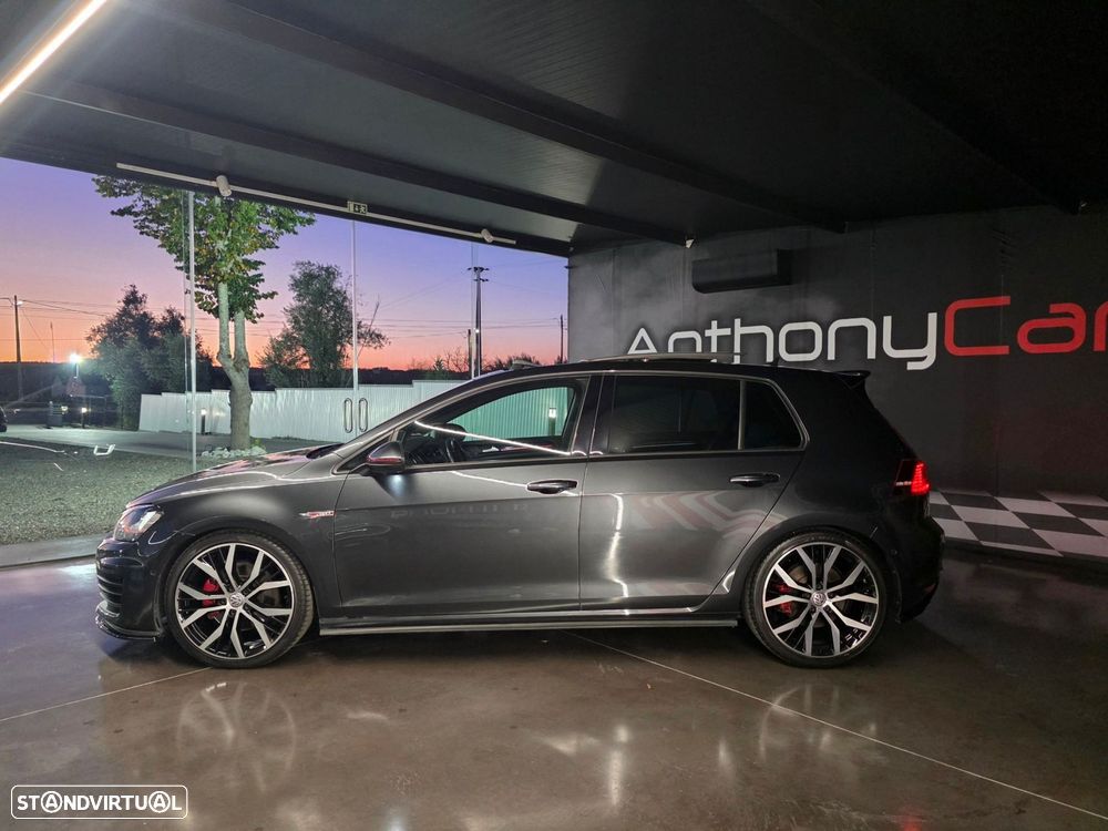 VW Golf 2.0 TSi GTi DSG - 38