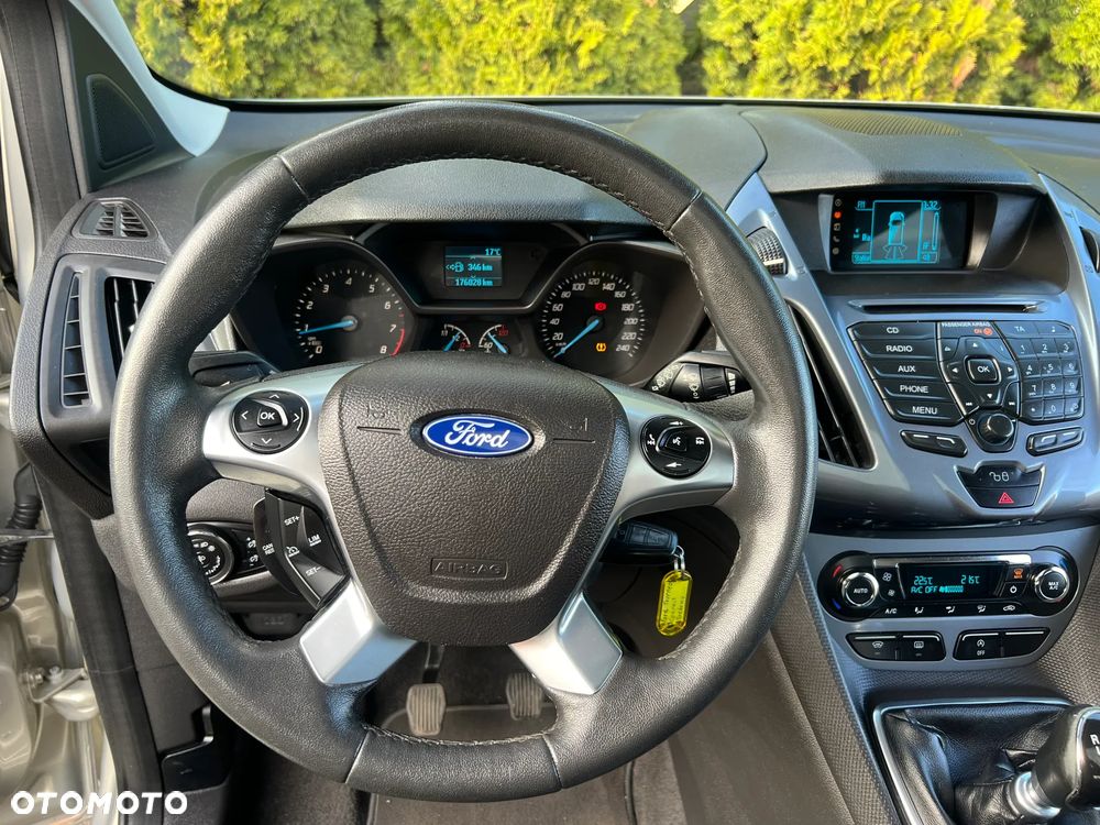 Ford Tourneo Connect - 21