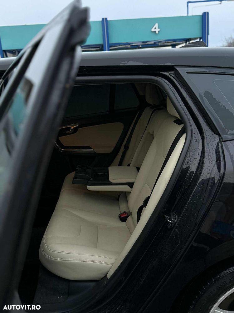 Volvo V60 D3 - 9