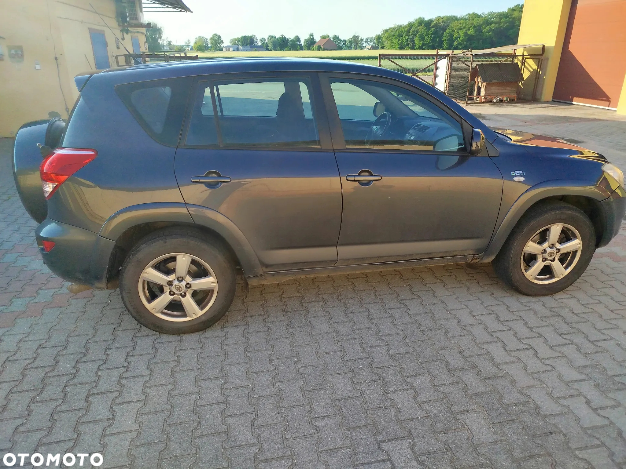 Toyota RAV4 2.2 D-4D X - 4