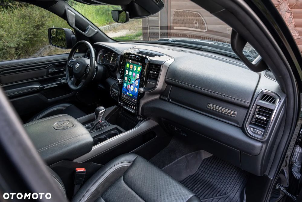 RAM 1500 5.7 Crew Cab Shortbed Limited Black - 24